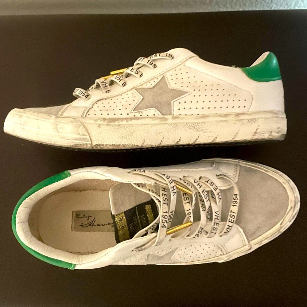 Vintage Havana sneakers.